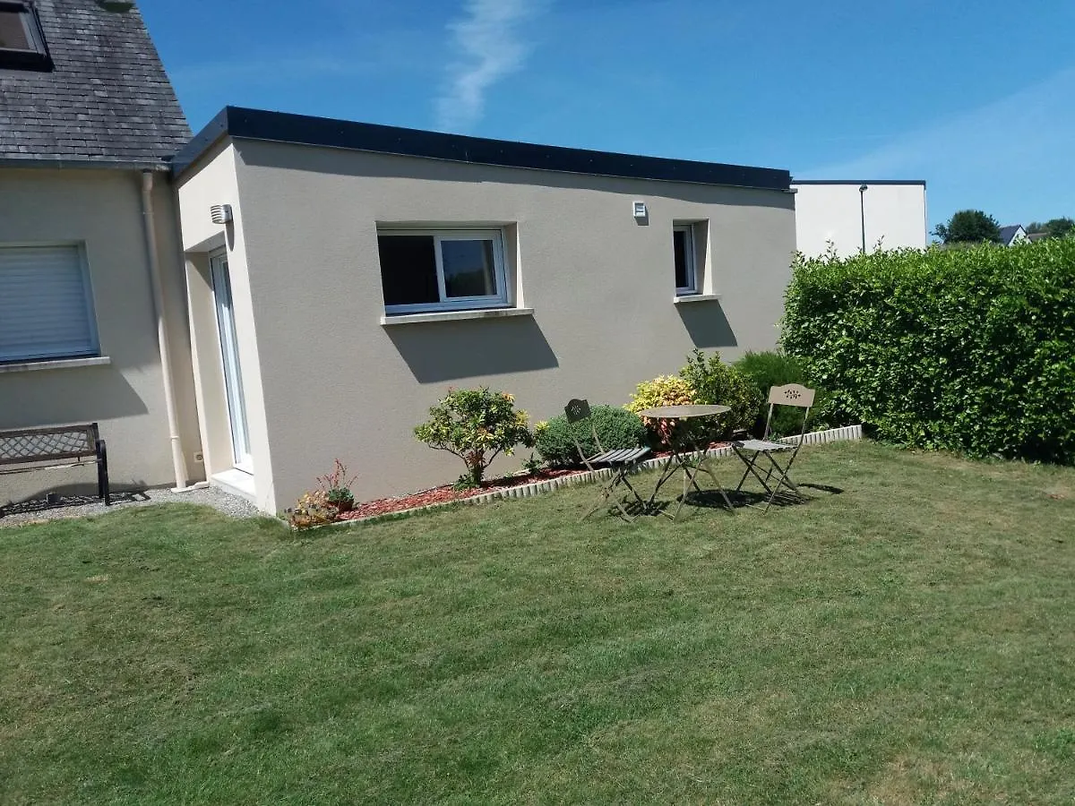 Escale Chez Sylvie Et Regis Bed & Breakfast Mellac France