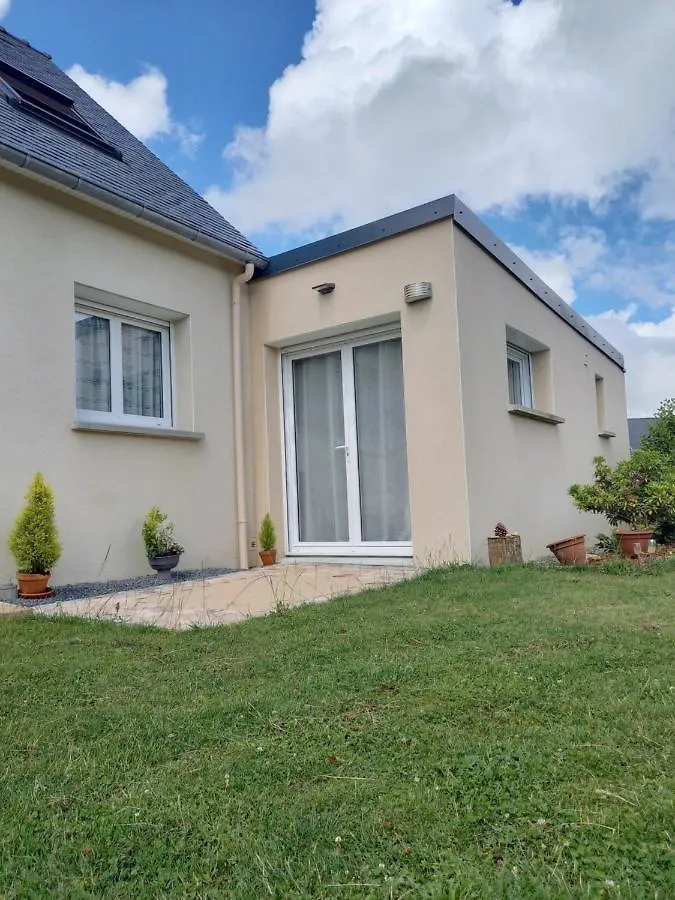 Escale Chez Sylvie Et Regis Bed & Breakfast Mellac